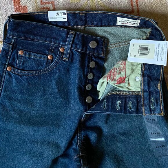 LEVI'S : 501 Original Fit Women's Jeans (Size: 24x30) *NWT* - Picture 5 of 12